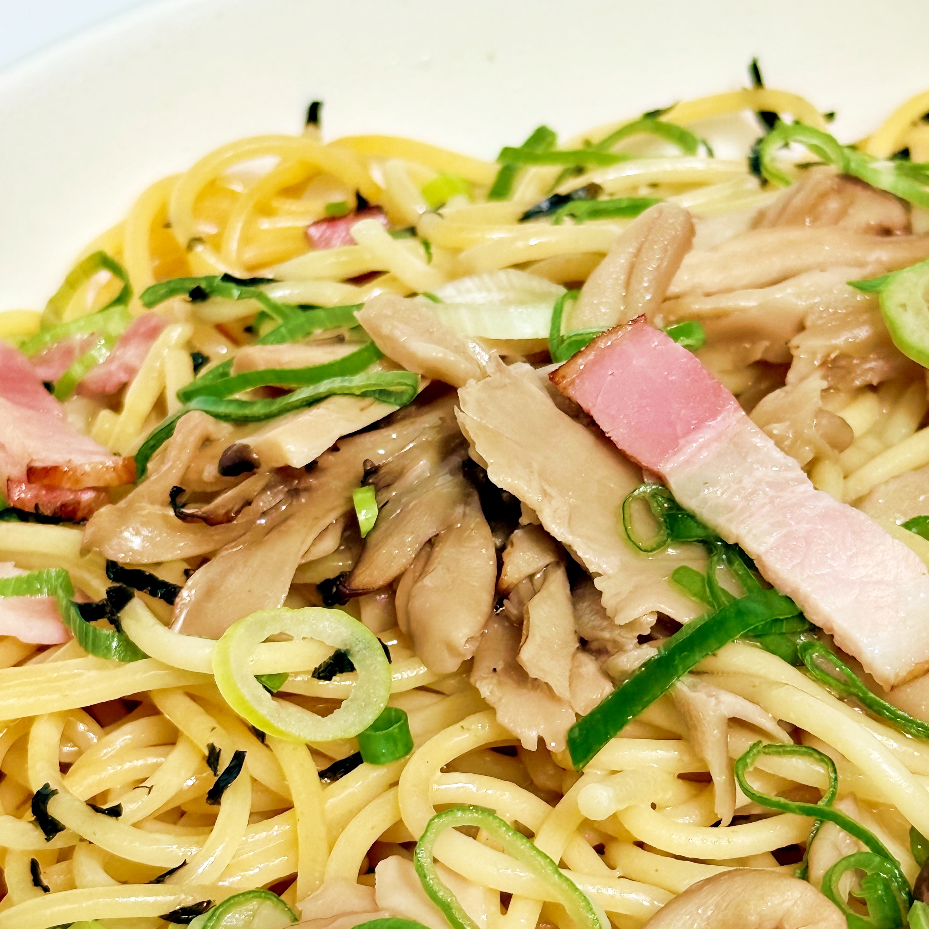 セブン-イレブン「3種きのこのバター醤油パスタ」