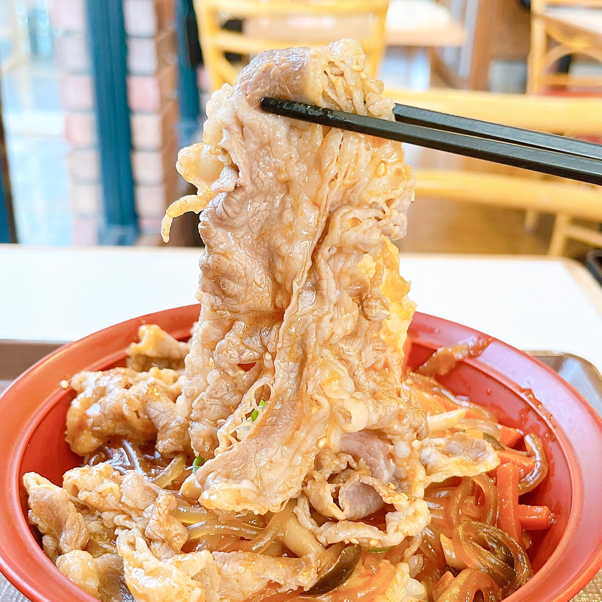 すき家の「プルコギ牛カルビ焼肉丼」