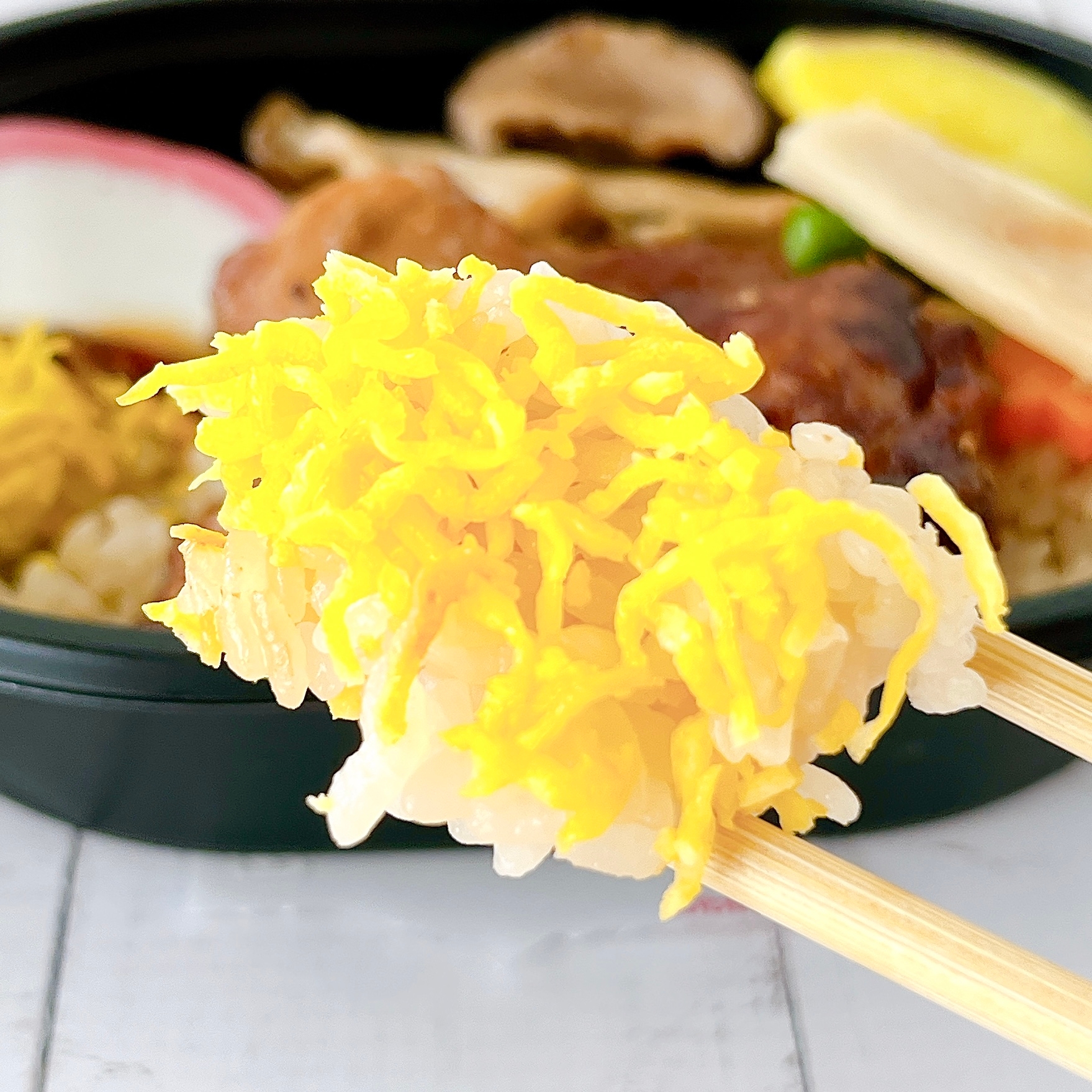 セブン-イレブンの「秋の味覚 鶏釜めし仕立て」