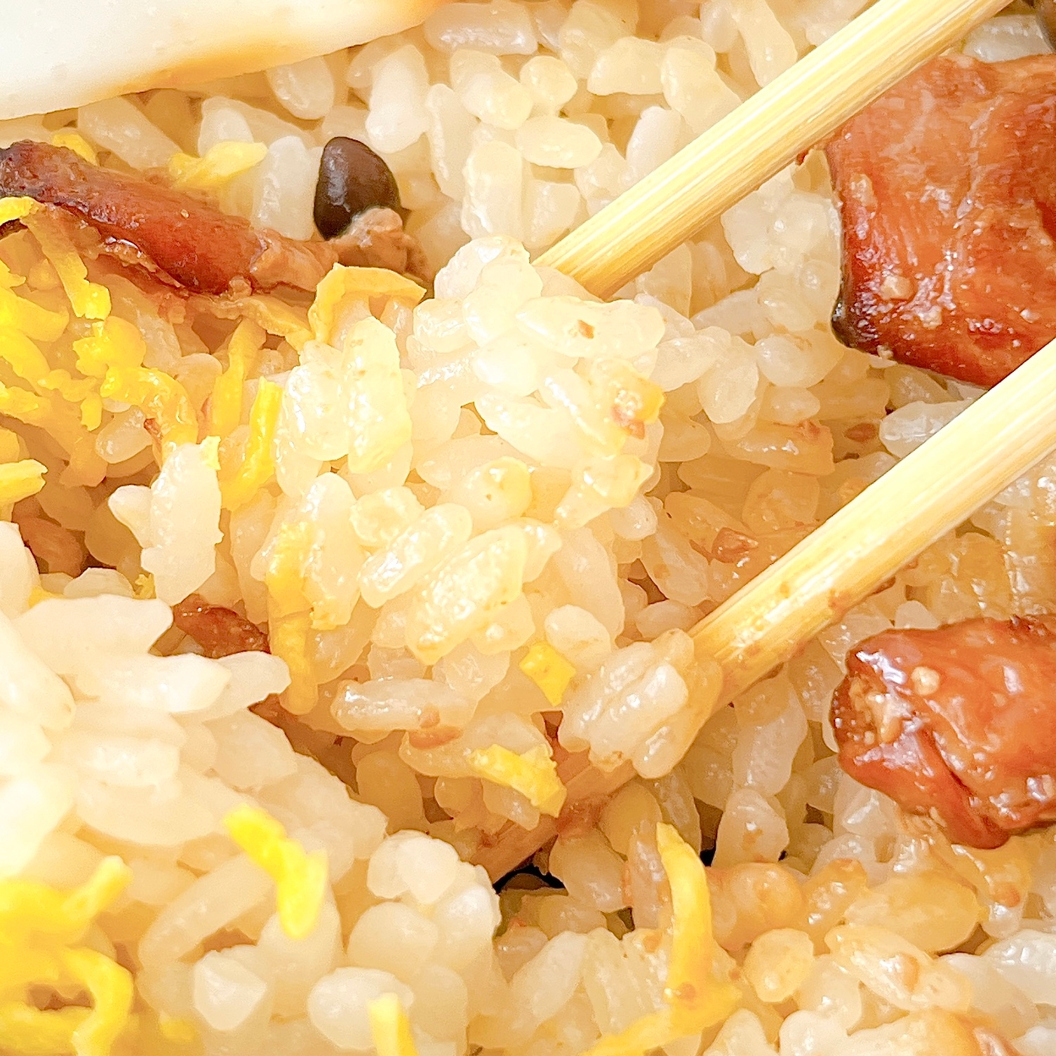 セブン-イレブンの「秋の味覚 鶏釜めし仕立て」