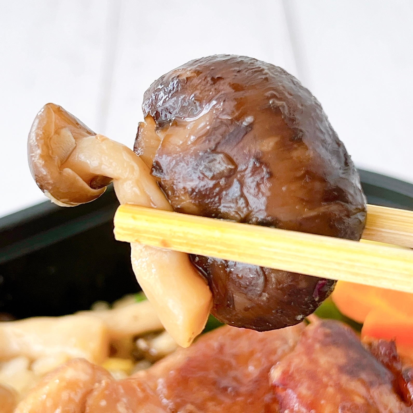 セブン-イレブンの「秋の味覚 鶏釜めし仕立て」