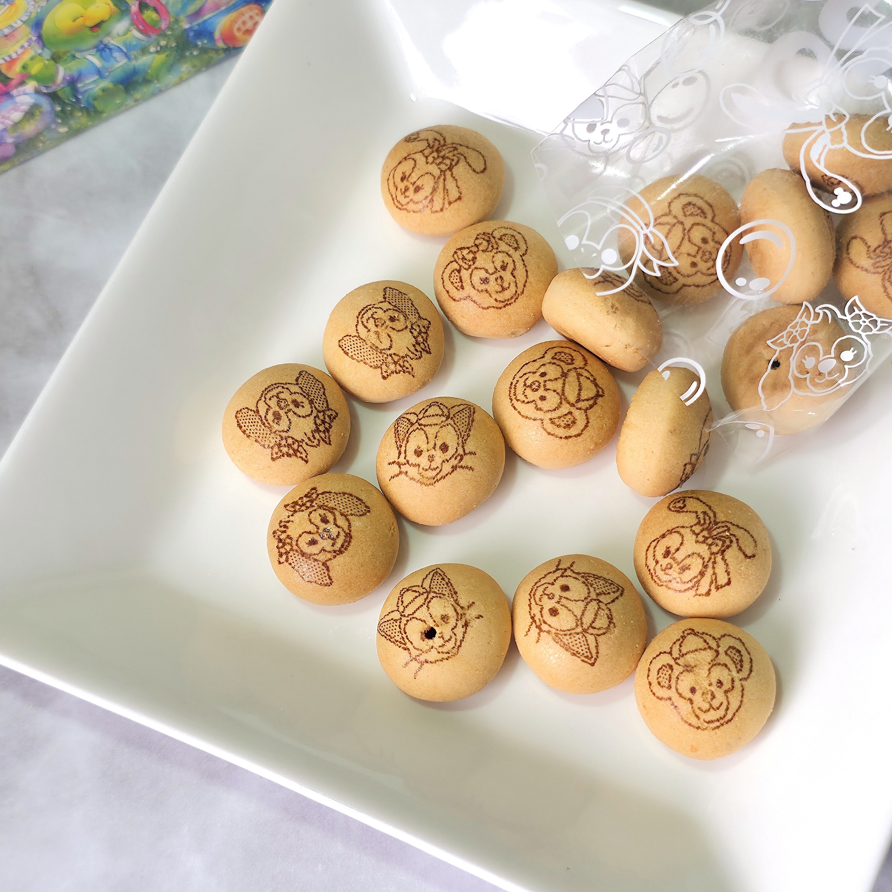 ディズニー「クリームフィルド・ビスケット」