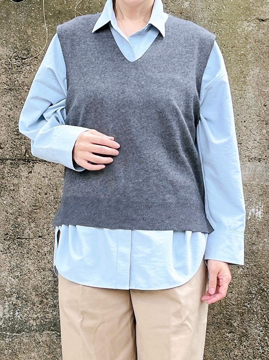 無印良品の「婦人 洗えるミラノリブ編みベスト」