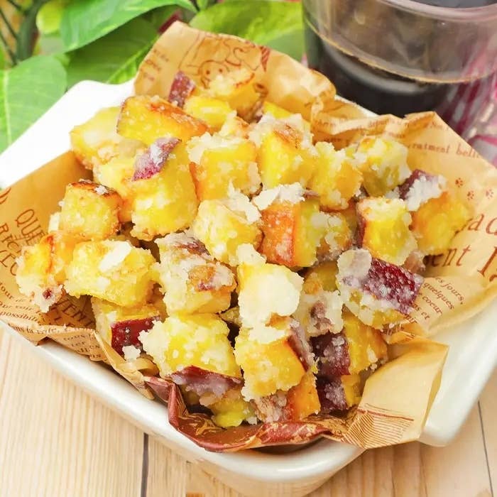 【さつまいもを買ったら迷わずこれ】「材料3つなら毎日食べたい！」フライパンで作れる簡単おやつレシピ