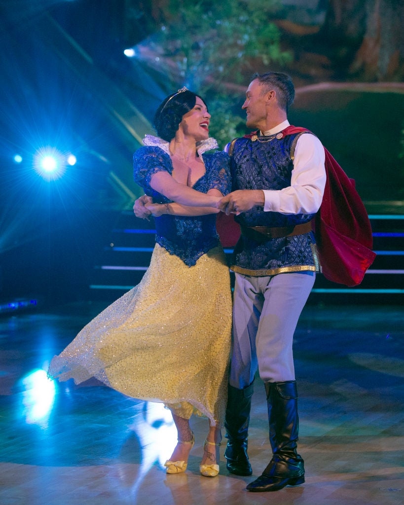 14 Celebs Who Dated Their "Dancing With The Stars" Partners 82 HRvwV3A6K