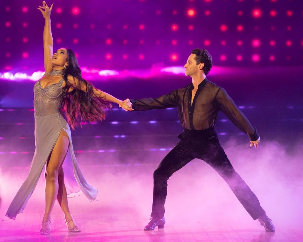 14 Celebs Who Dated Their "Dancing With The Stars" Partners 46 DIcHrZjBR
