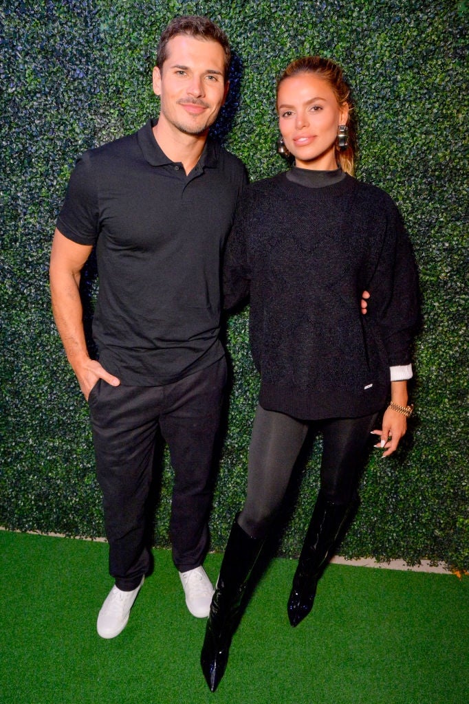 14 Celebs Who Dated Their "Dancing With The Stars" Partners 32 W
