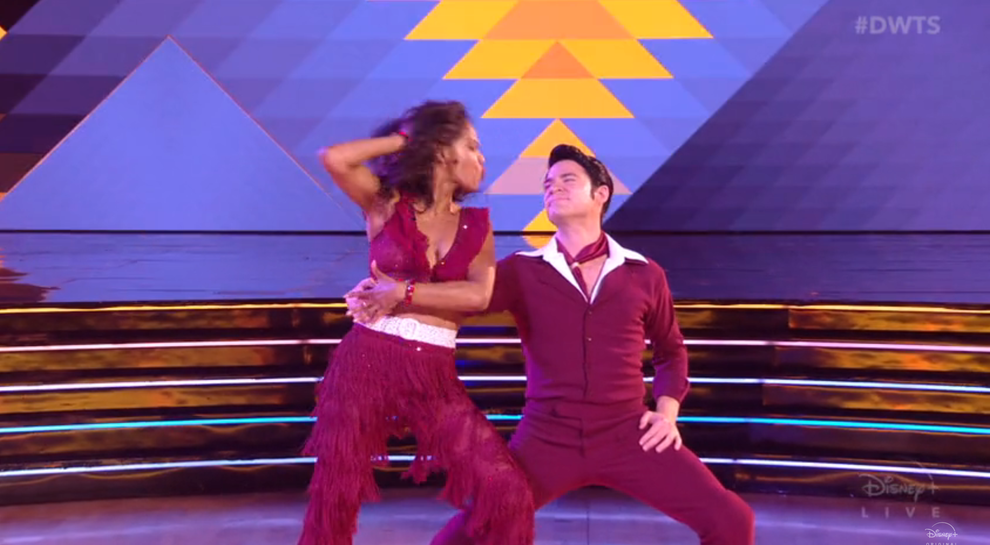 14 Celebs Who Dated Their "Dancing With The Stars" Partners 4 aONwO7lEZ