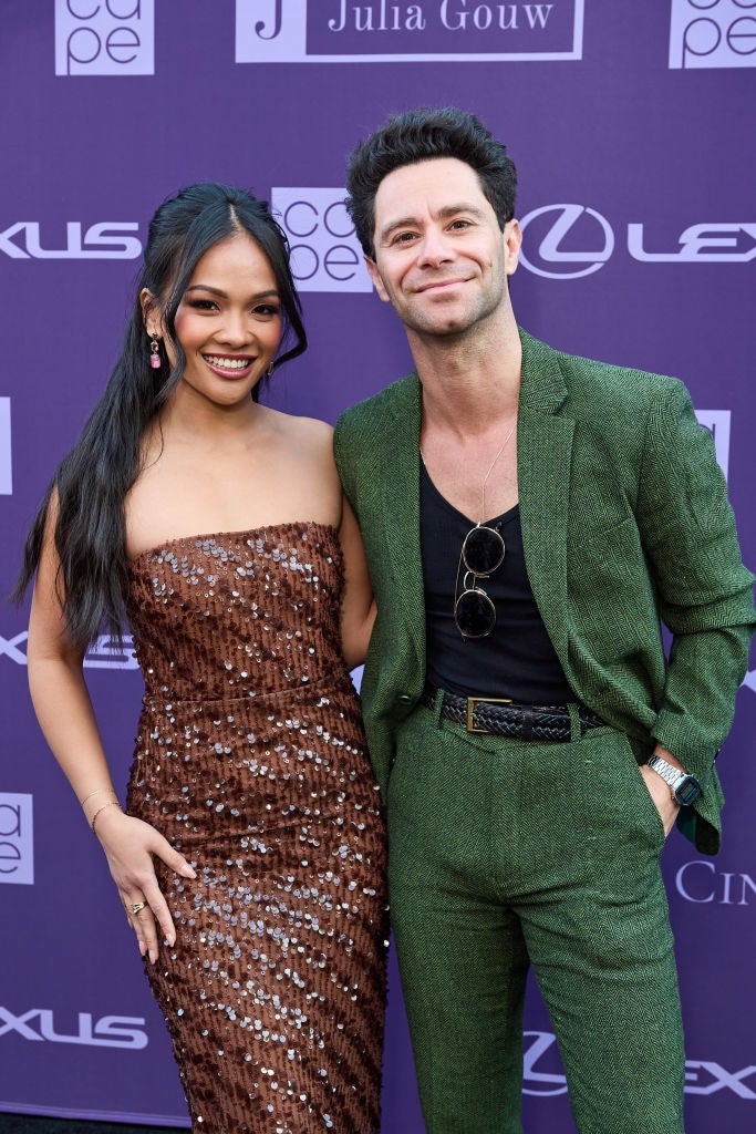 14 Celebs Who Dated Their "Dancing With The Stars" Partners 52 jIyELZBvU