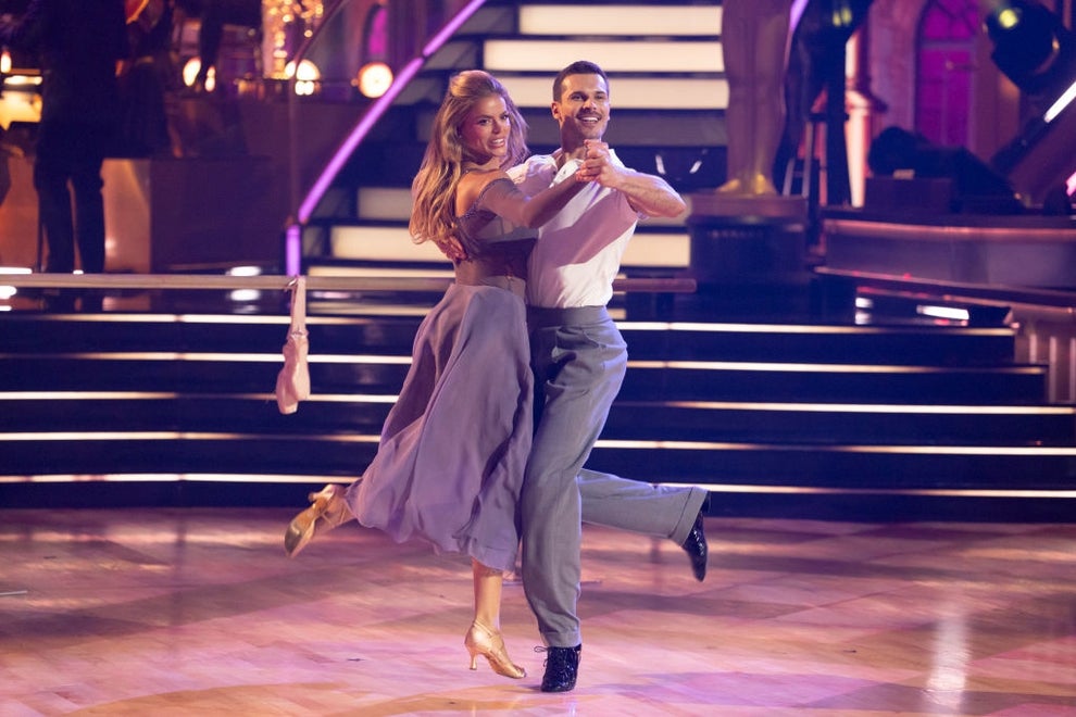 14 Celebs Who Dated Their "Dancing With The Stars" Partners 28 lf0vwBsi1