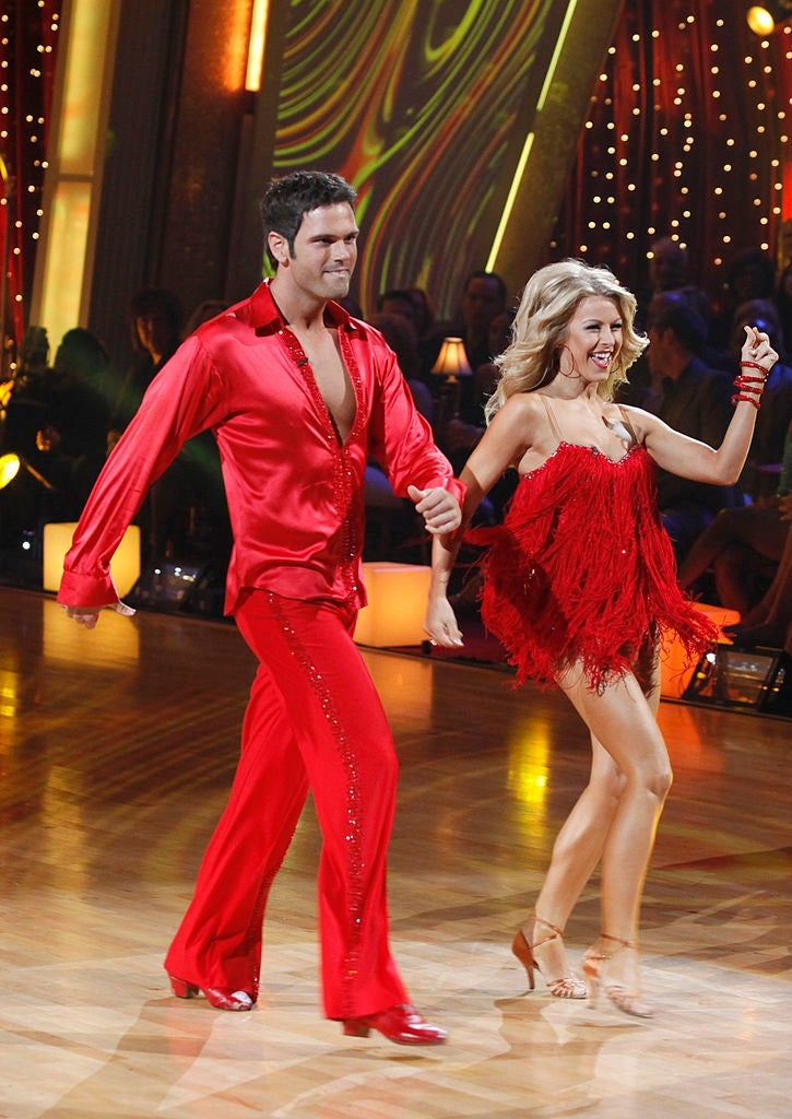 14 Celebs Who Dated Their "Dancing With The Stars" Partners 110 N261ZurD7