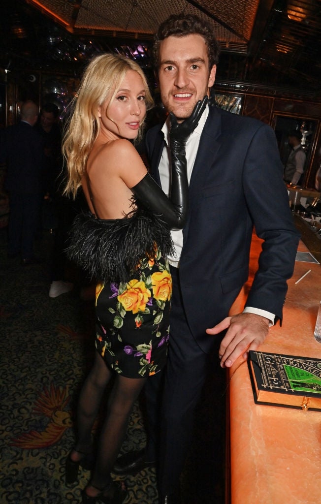 "I Feel Lucky That The Relationship Was Short-Lived": 19 Celebs Who Dated Royalty 9 kmBkQ0k Z