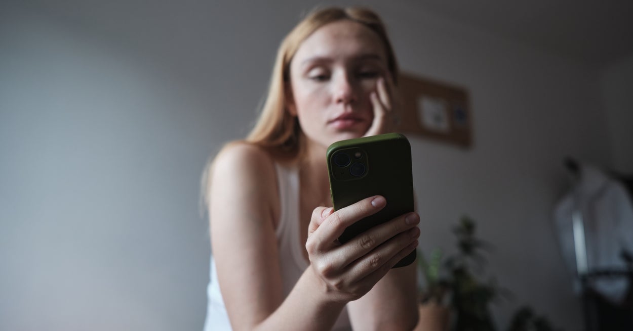 The Internet Is Going To Crash "In A Big Way" And Experts Say You're Not Ready