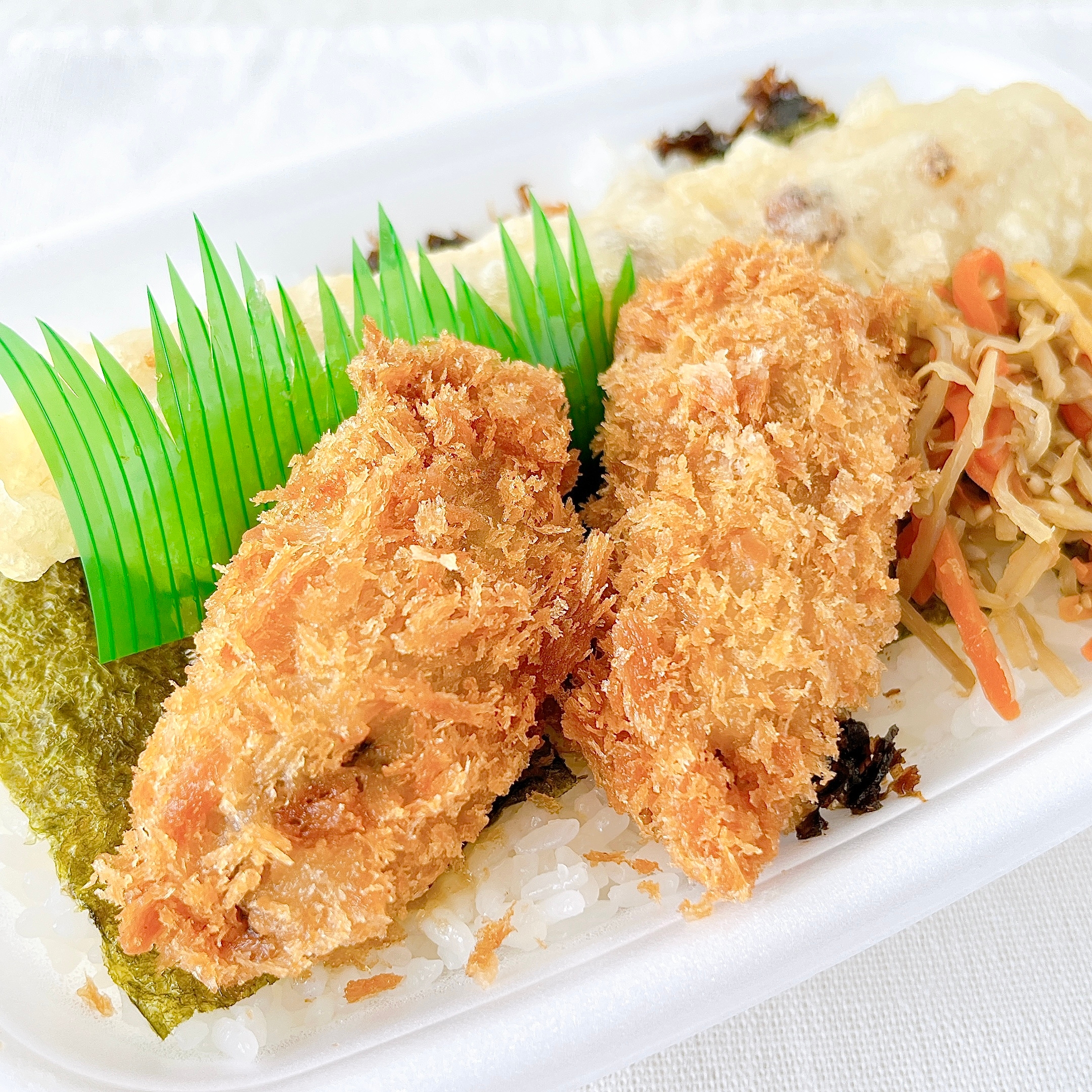 HottoMotto(ほっともっと)の「カキフライのりタル弁当」