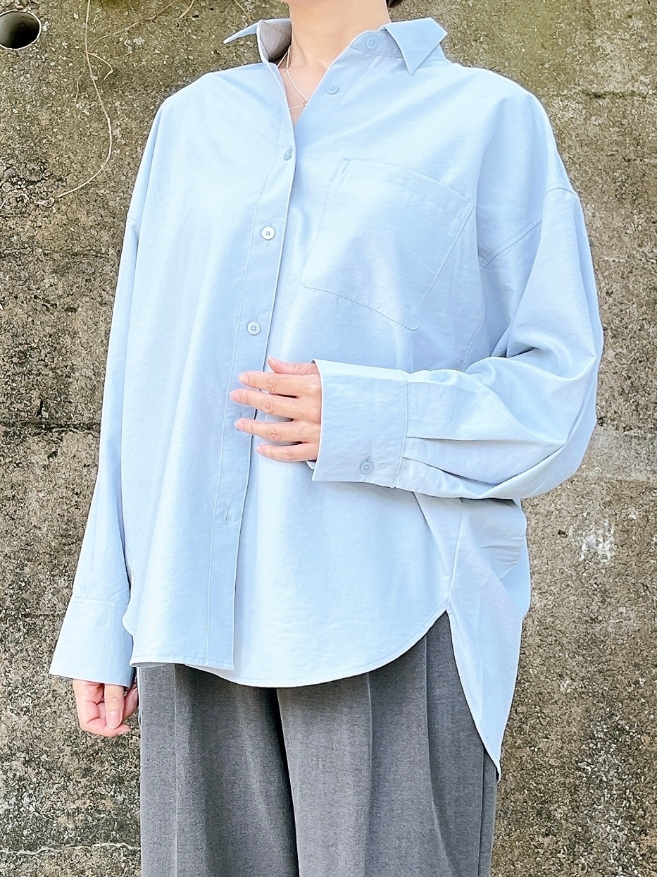 GU(ジーユー)の「ドルマンスリーブシャツ」