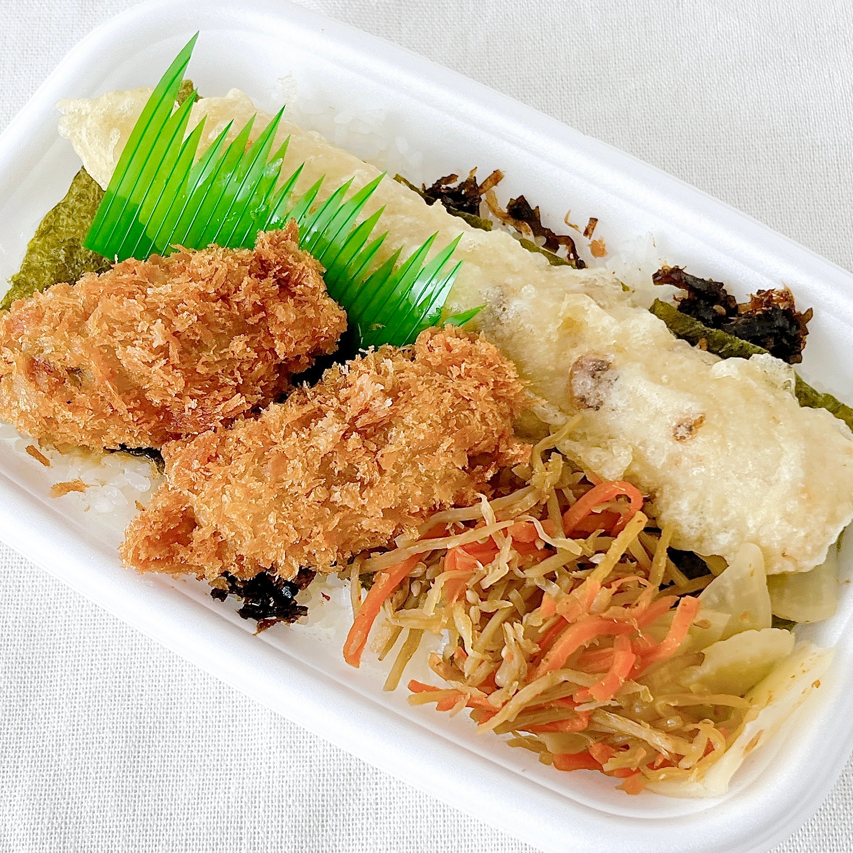 HottoMotto(ほっともっと)の「カキフライのりタル弁当」