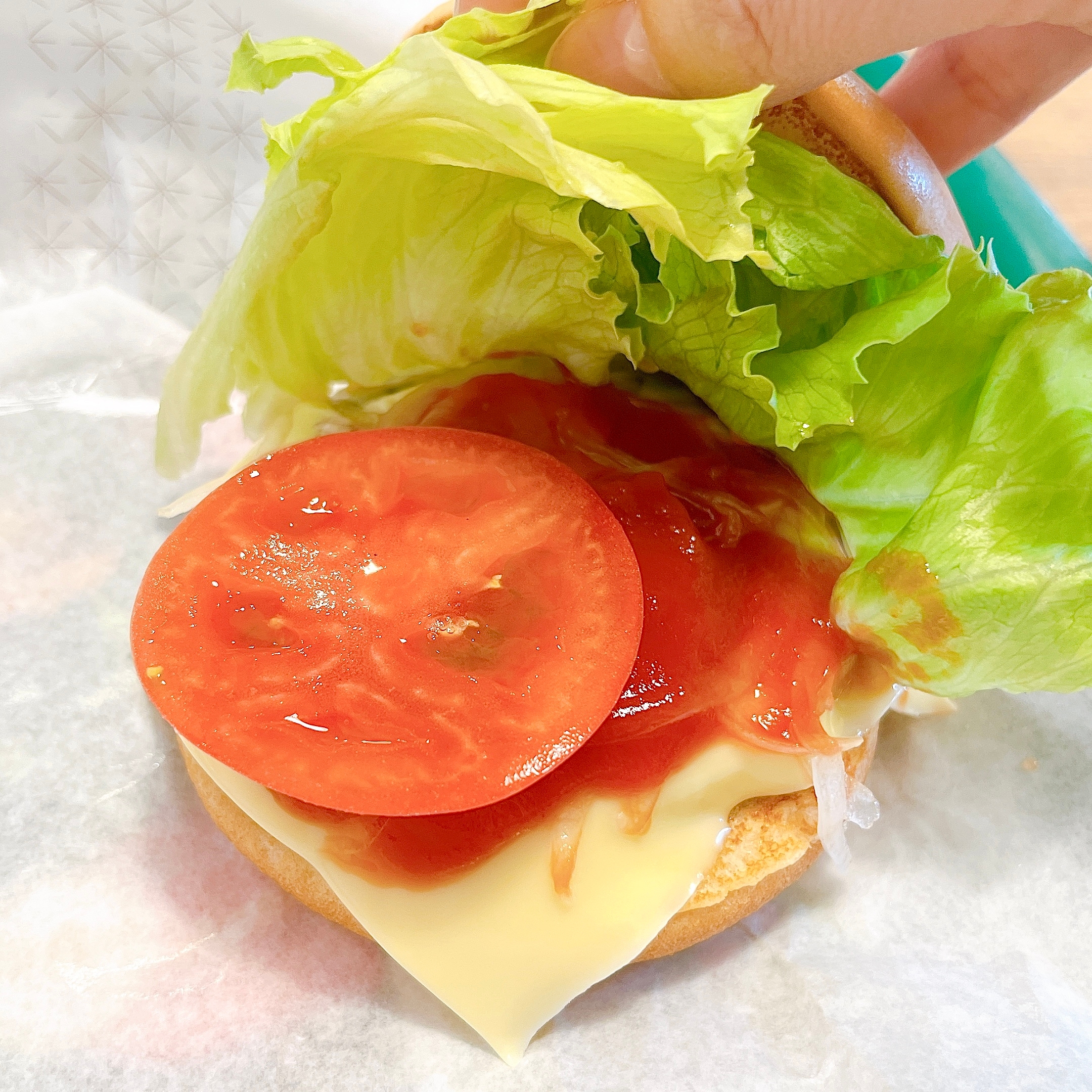 モスバーガーの「ソイモーニング野菜チーズバーガー」