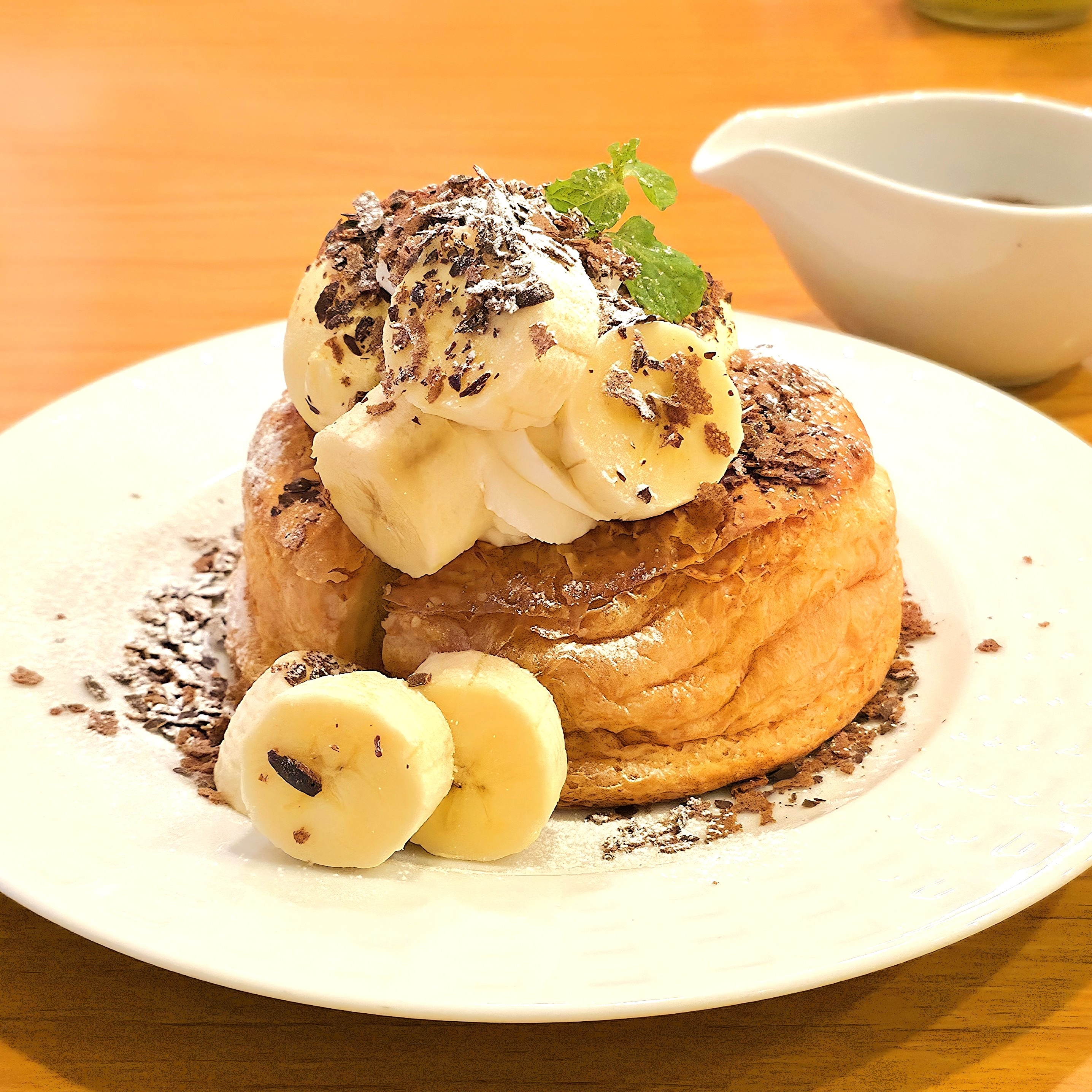 これもうコメダじゃん…！ココスの「トッピング鬼盛りスイーツ」背徳感