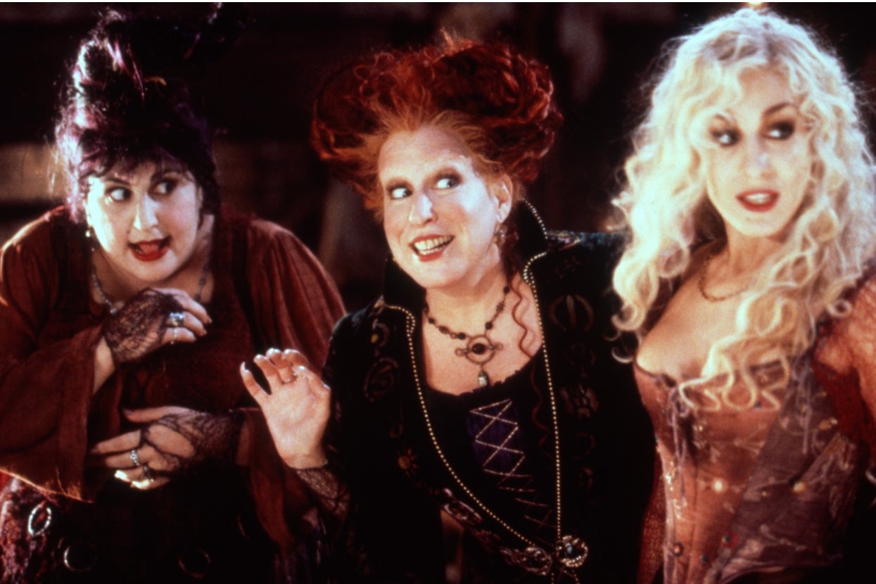 Image of the Sanderson sisters dressed as witches in "Hocus Pocus"
