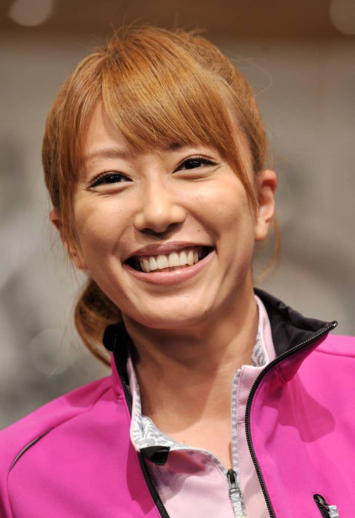 里田まいさん（時事通信フォト）