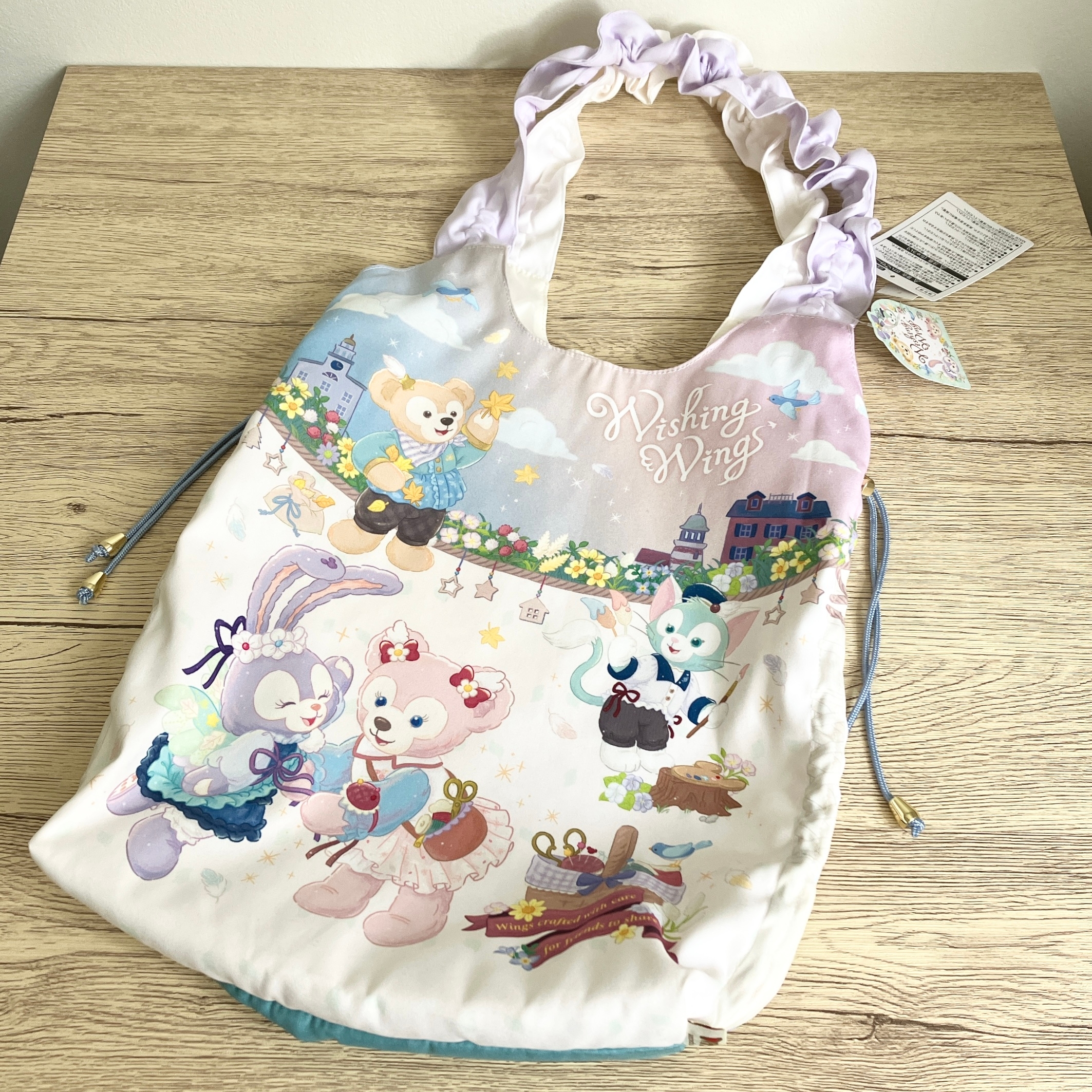 ディズニーお土産】ダッフィーの「大容量バッグ」がめちゃカワすぎる