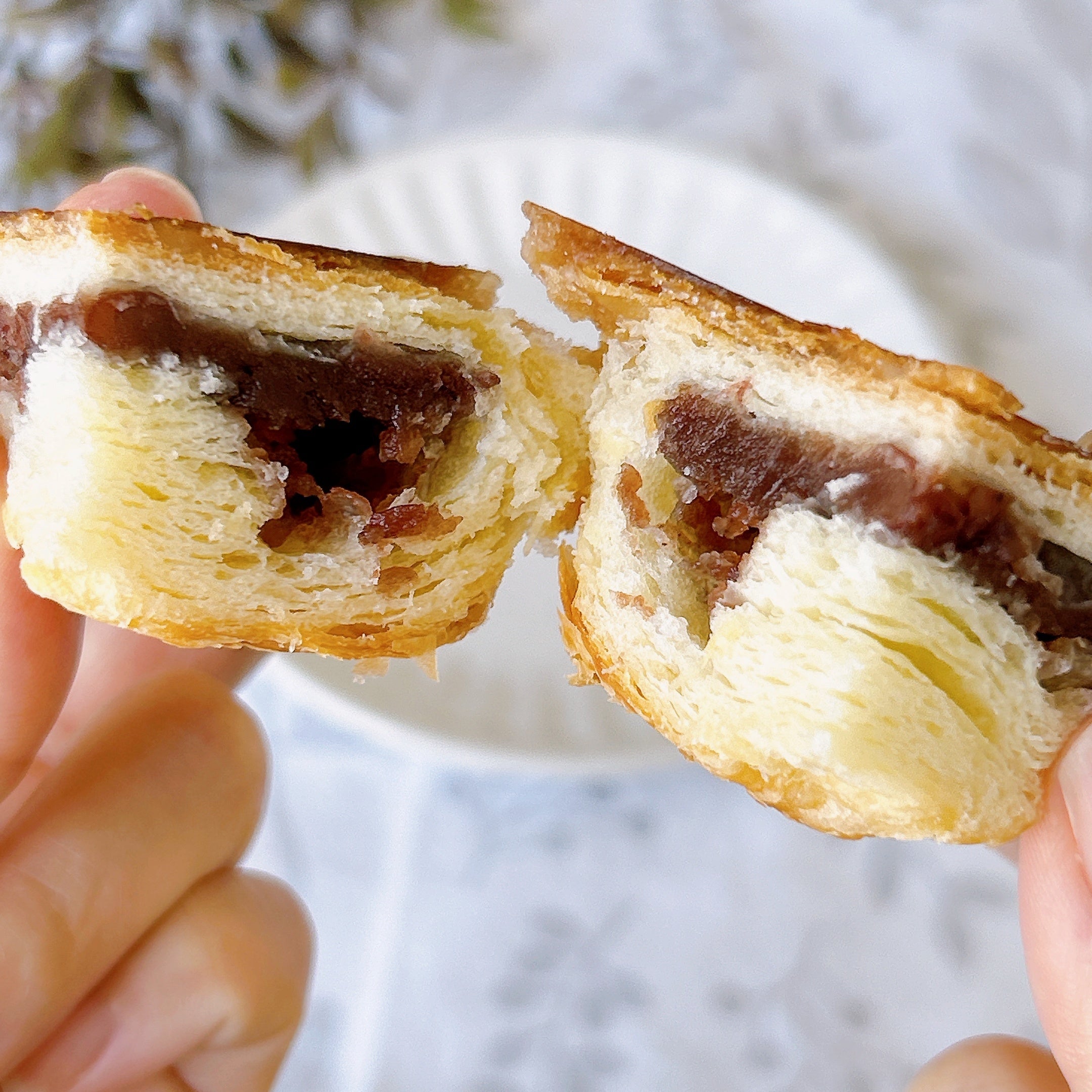ウマすぎて言葉を失った…。セブンの「衝撃スイーツパン」あんこの甘