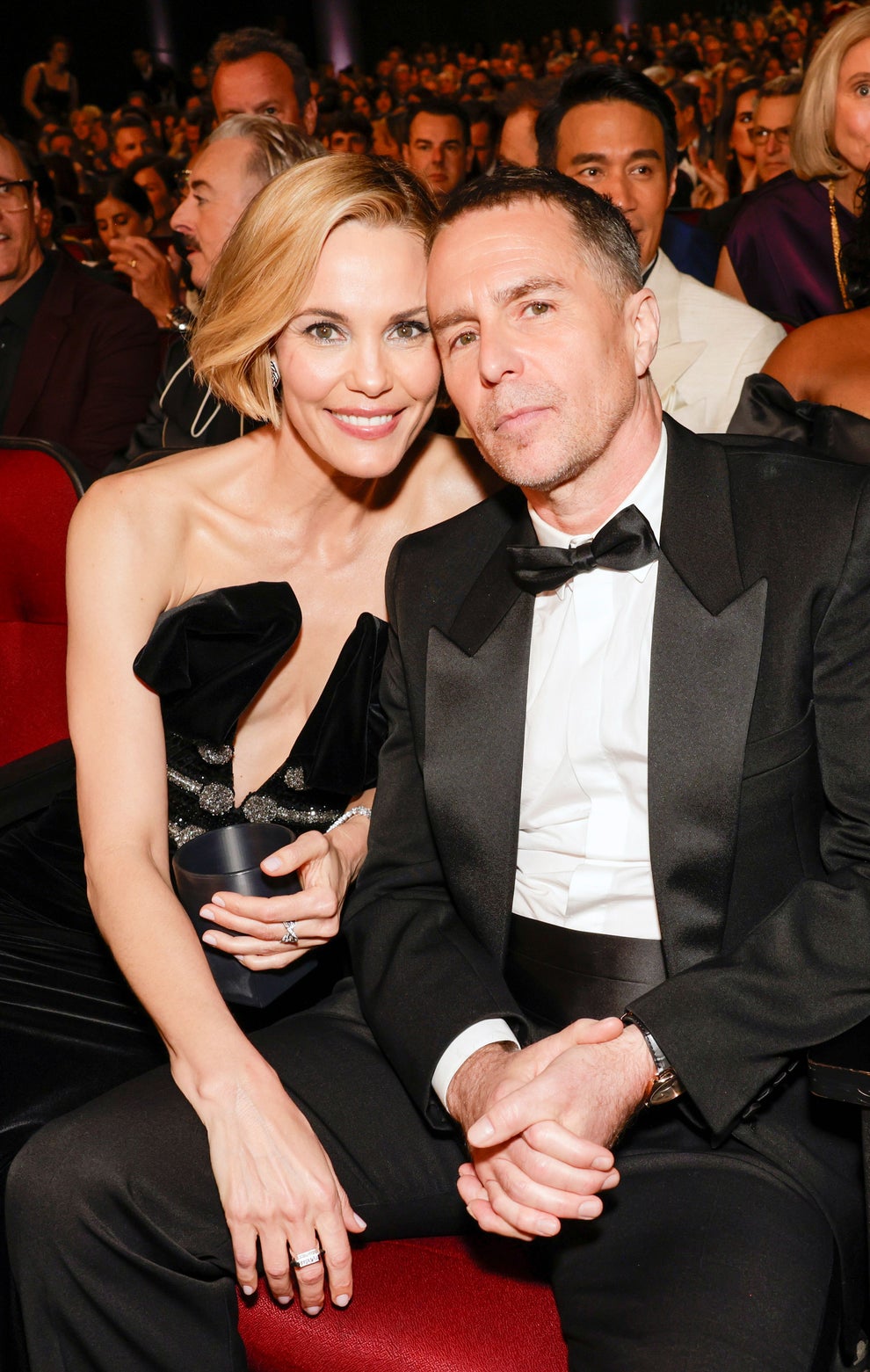 After A Viral Post About Goldie Hawn And Kurt Russell Sparked Interesting Marriage Discourse, Here Are More Unmarried Celeb Couples Who Have Been Together For A Long, Long Time 18 Leslie Bibb and Sam Rockwell sitting together at an event