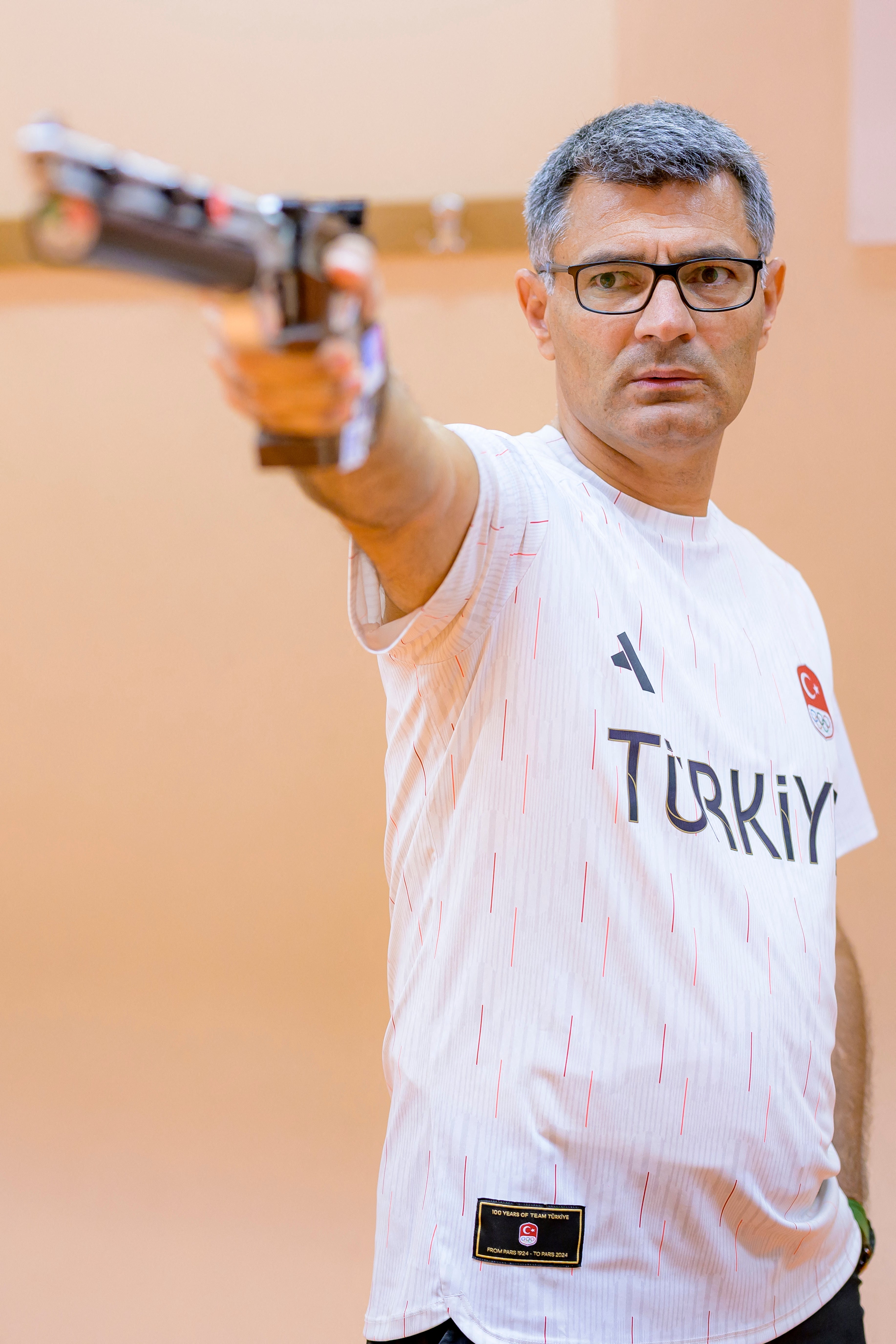 iQPUaZhv4.jpg