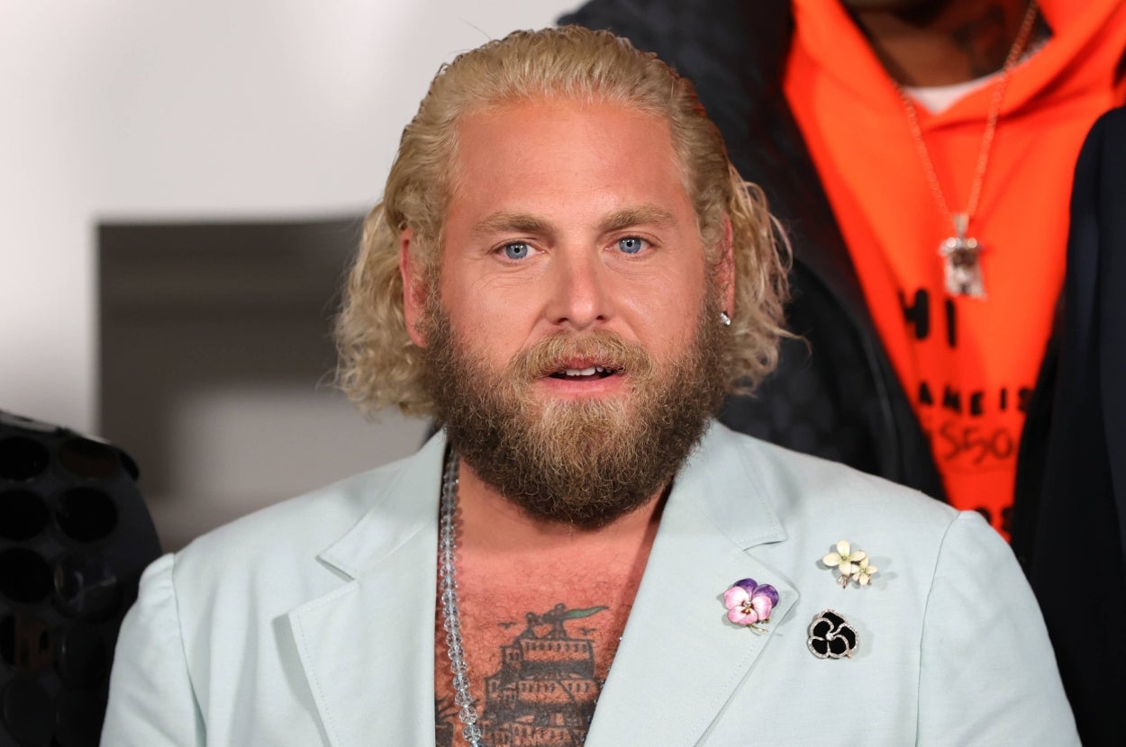 After Keeping A Low Profile For Years, Jonah Hill Was Photographed On The Set Of His New Movie — And He Looks Completely Unrecognizable