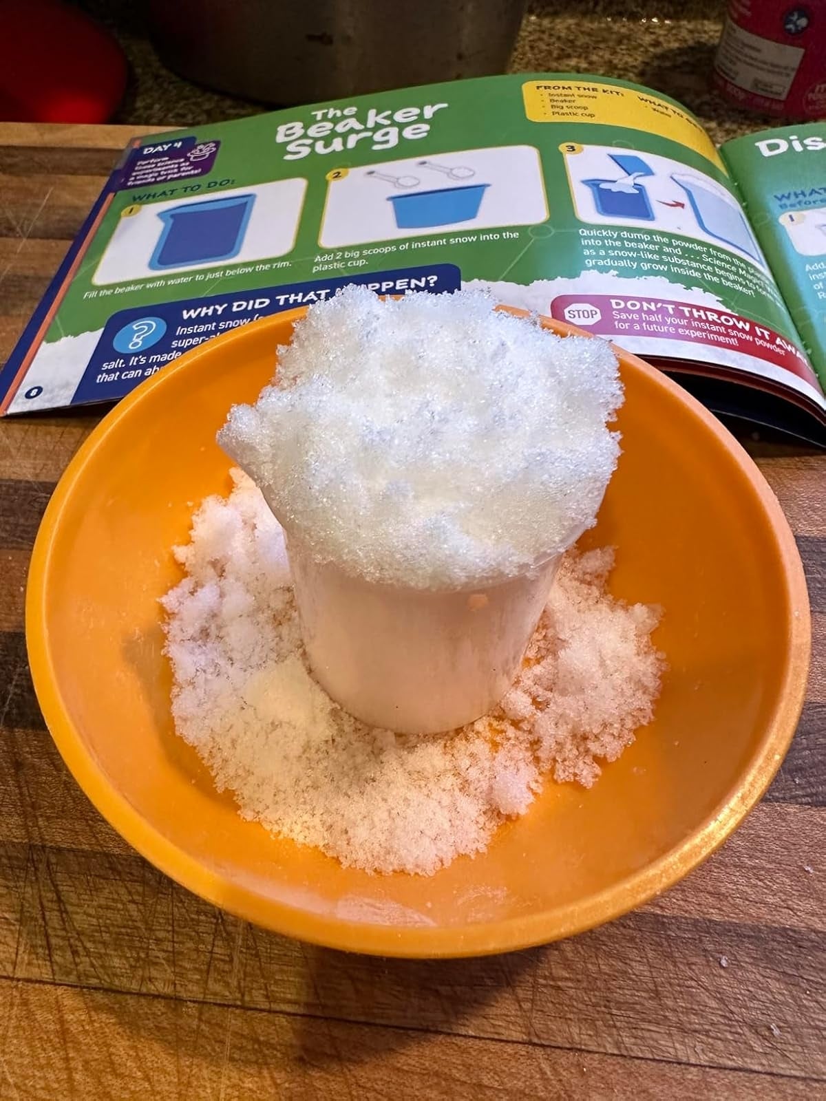 Foamy subject   experimentation  successful  a vessel  with an unfastened  experimentation  publication  successful  the background