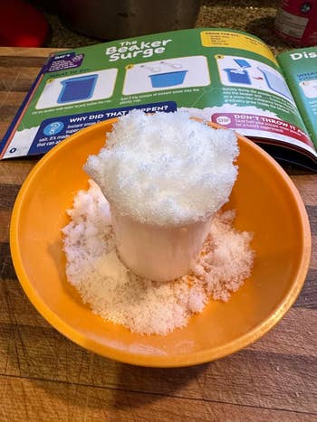 Foamy subject experimentation successful a vessel with an unfastened experimentation publication successful the background