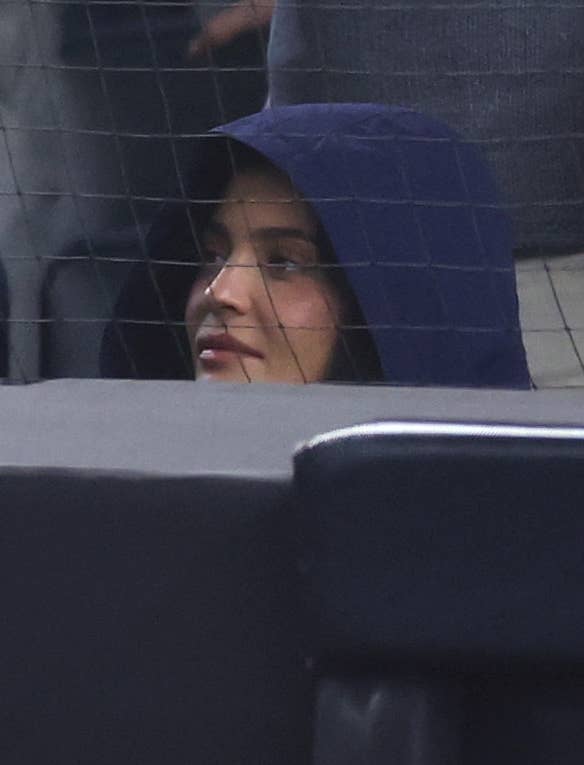 Kylie Jenner looks bored at a Yankees game with Timothée Chalamet