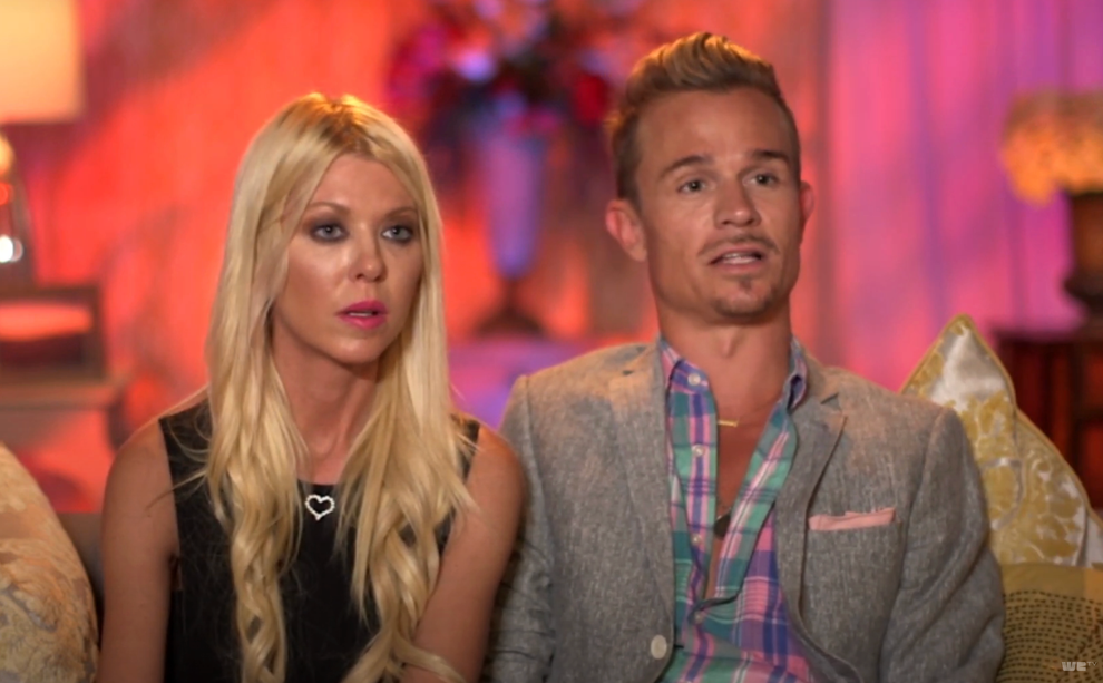 21 Low-Key Ridiculous Things Celebs Did For Money, Clout, Or Attention 58 Tara and Dean in an interview, appearing stunned