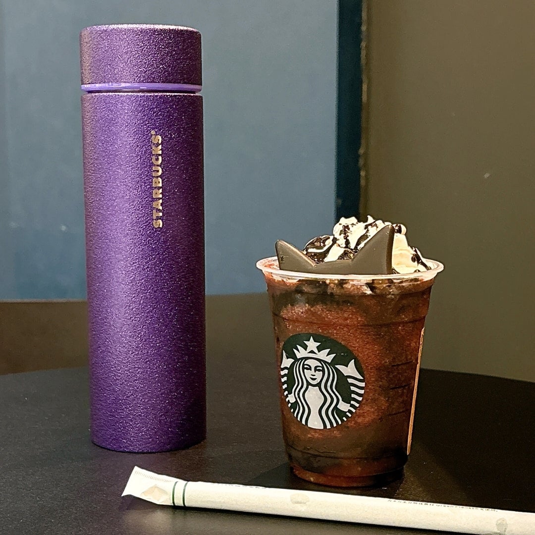 待って、スタバの「新作ボトル」が鬼カワイイんだけど…！キラッと輝い