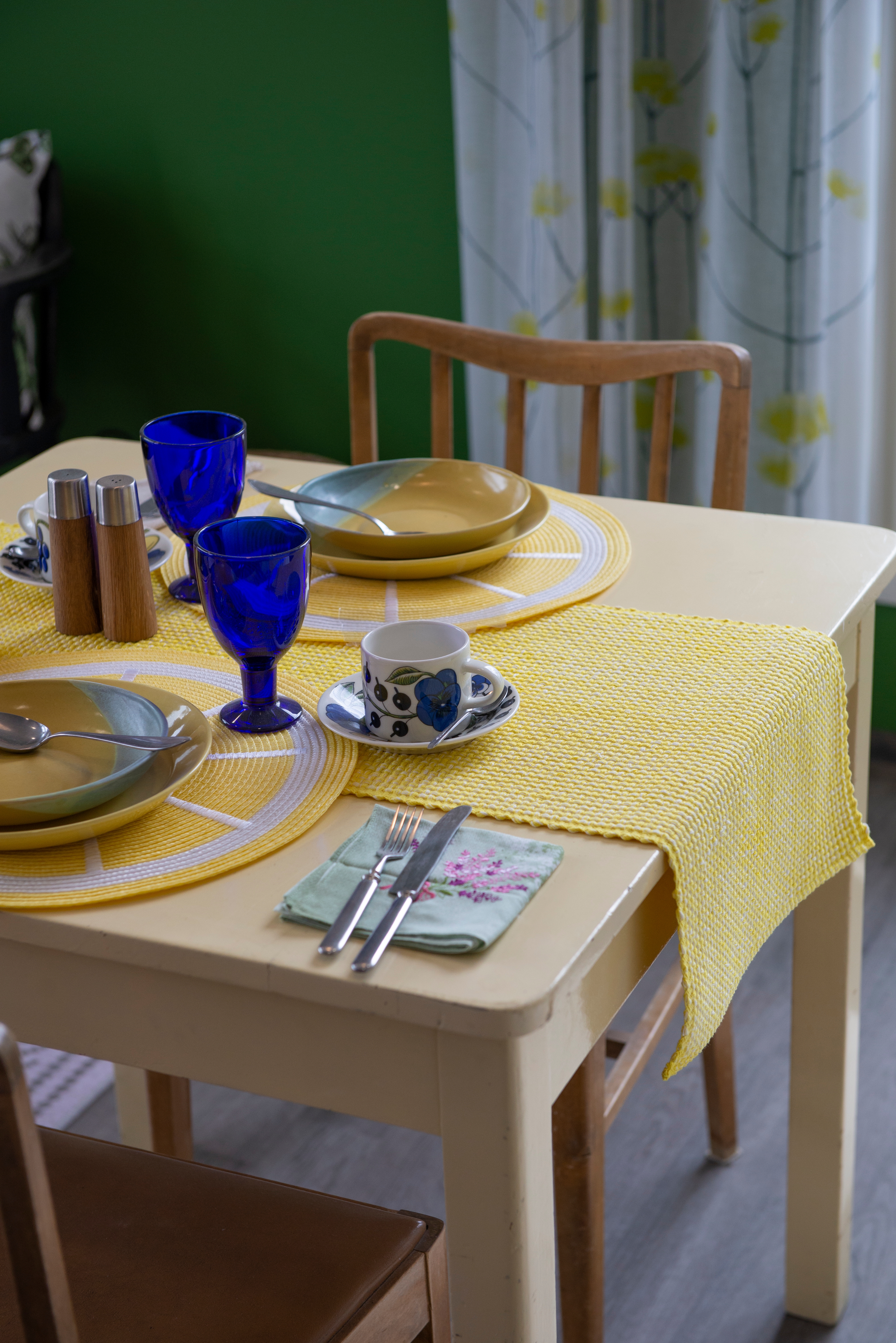 食卓が一気に華やぐ…！今なら北欧食器アラビアの冬の人気シリーズが