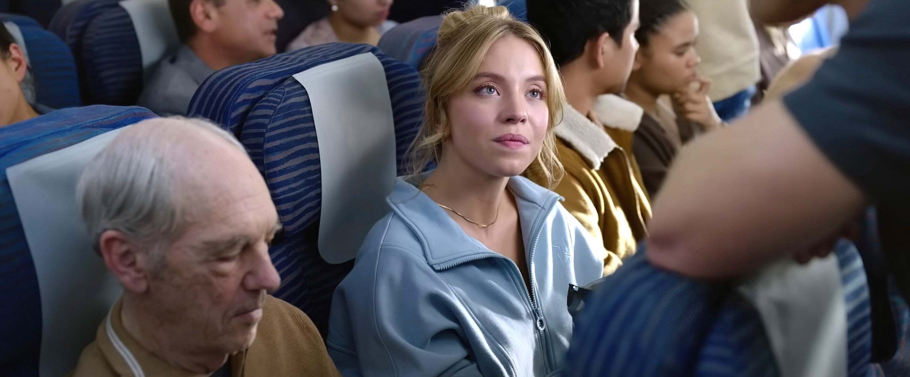 bea blue dress anyone but you 40 Thoughts I Had While Rewatching 'Anyone You' Color:HOT PINK Above mid June_MP2025 ST JOHN Knits Marie