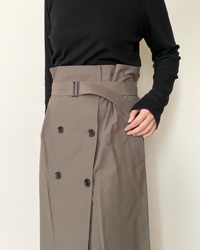 GU】今から使えるのにもう値下げ？3990円→2990円の「即戦力スカート