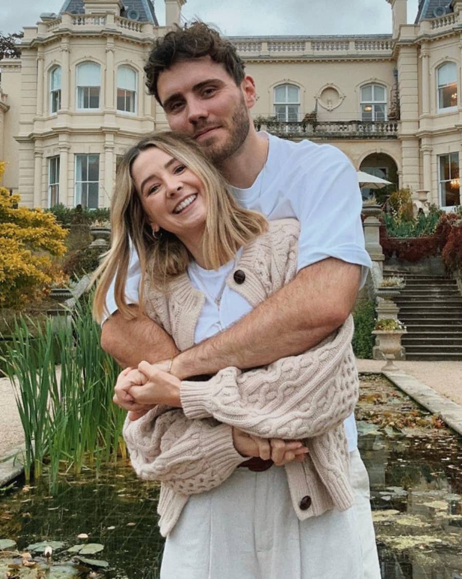 18 Famous YouTube Couples: Where Are They Now?, image size:900x1127