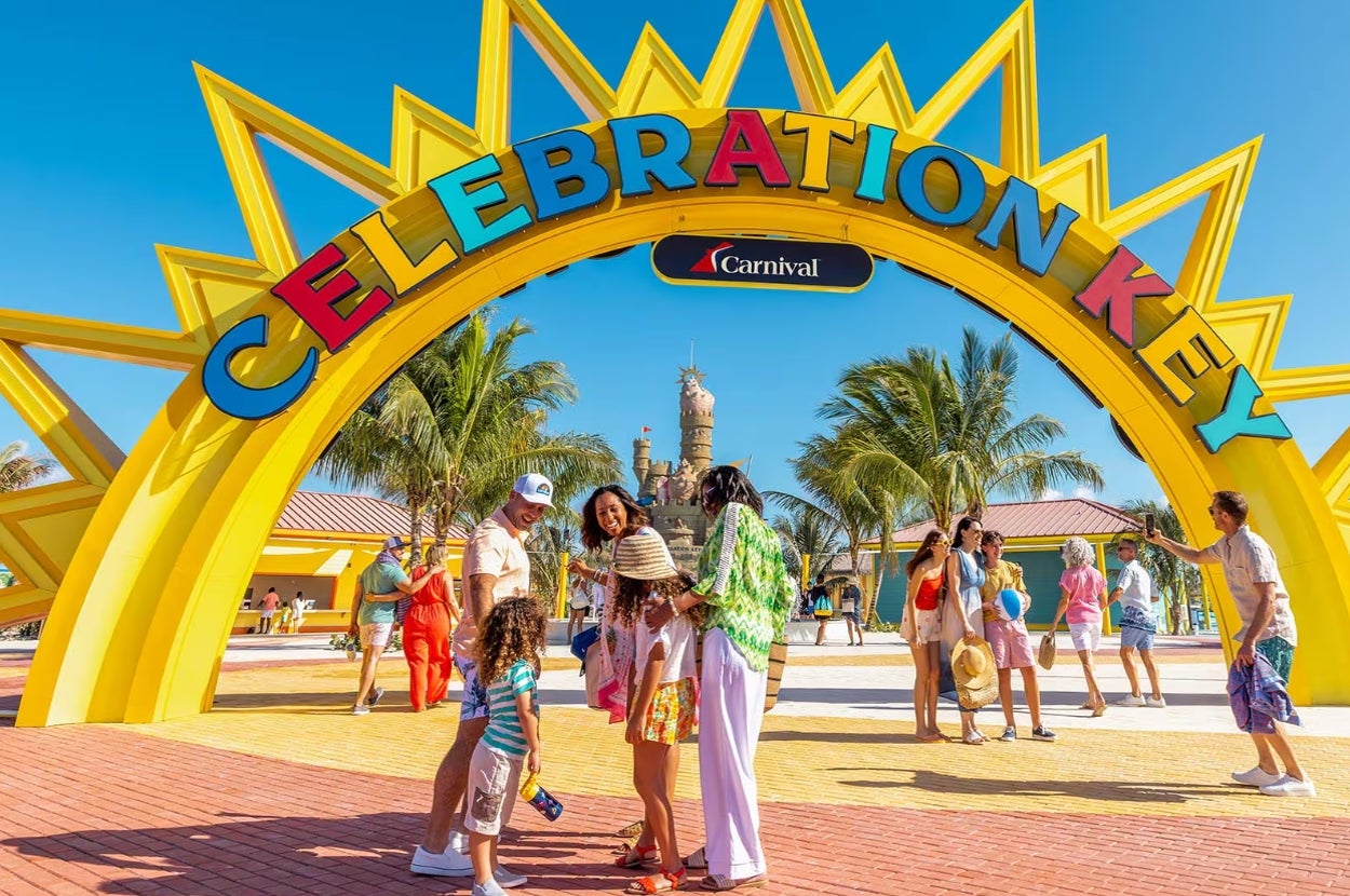 This Bahamas Island Is Giving “Main Character” Energy For Cruise Travellers