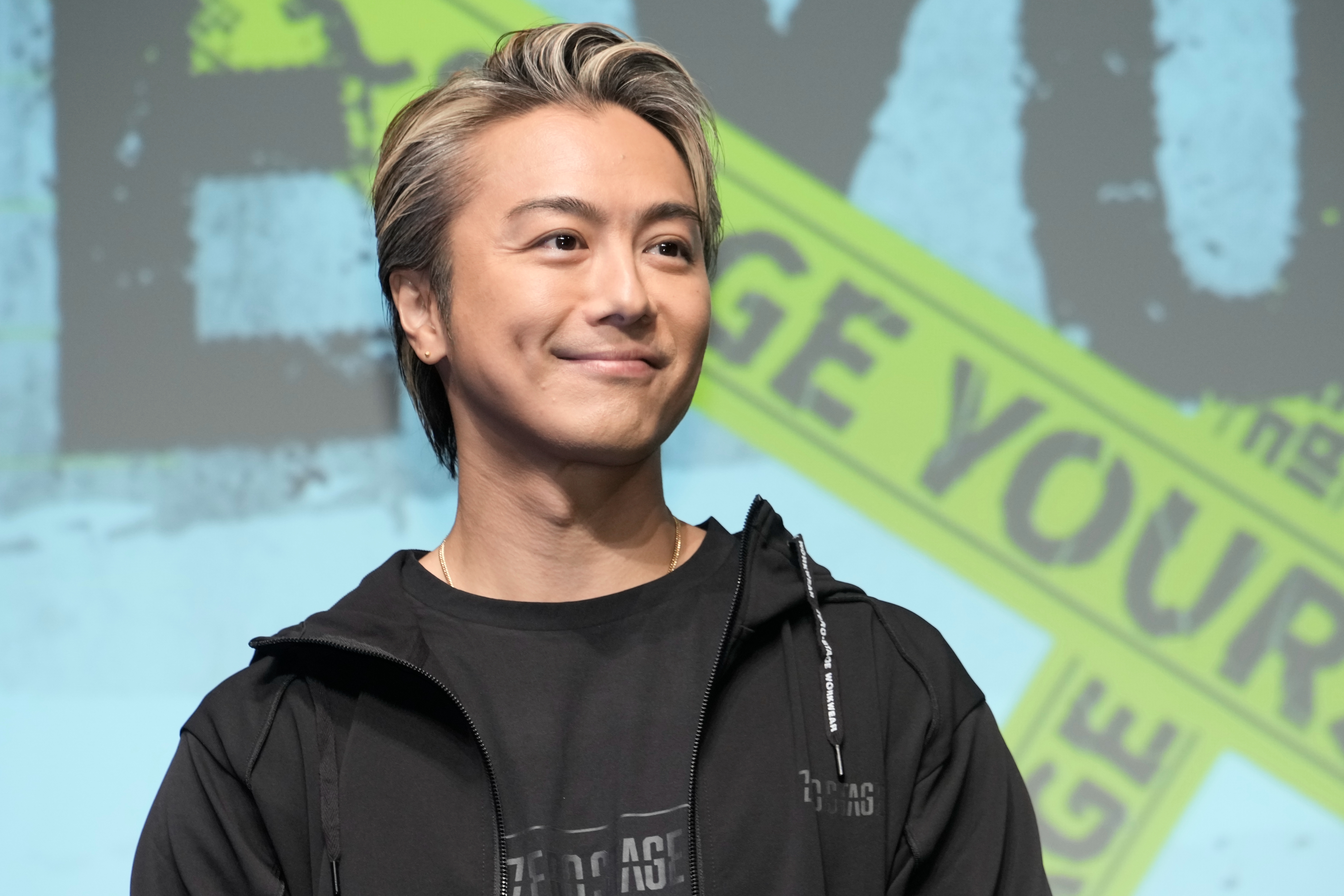 信じられない光景」EXILE・TAKAHIRO、新幹線にまさかの物を持ち込み