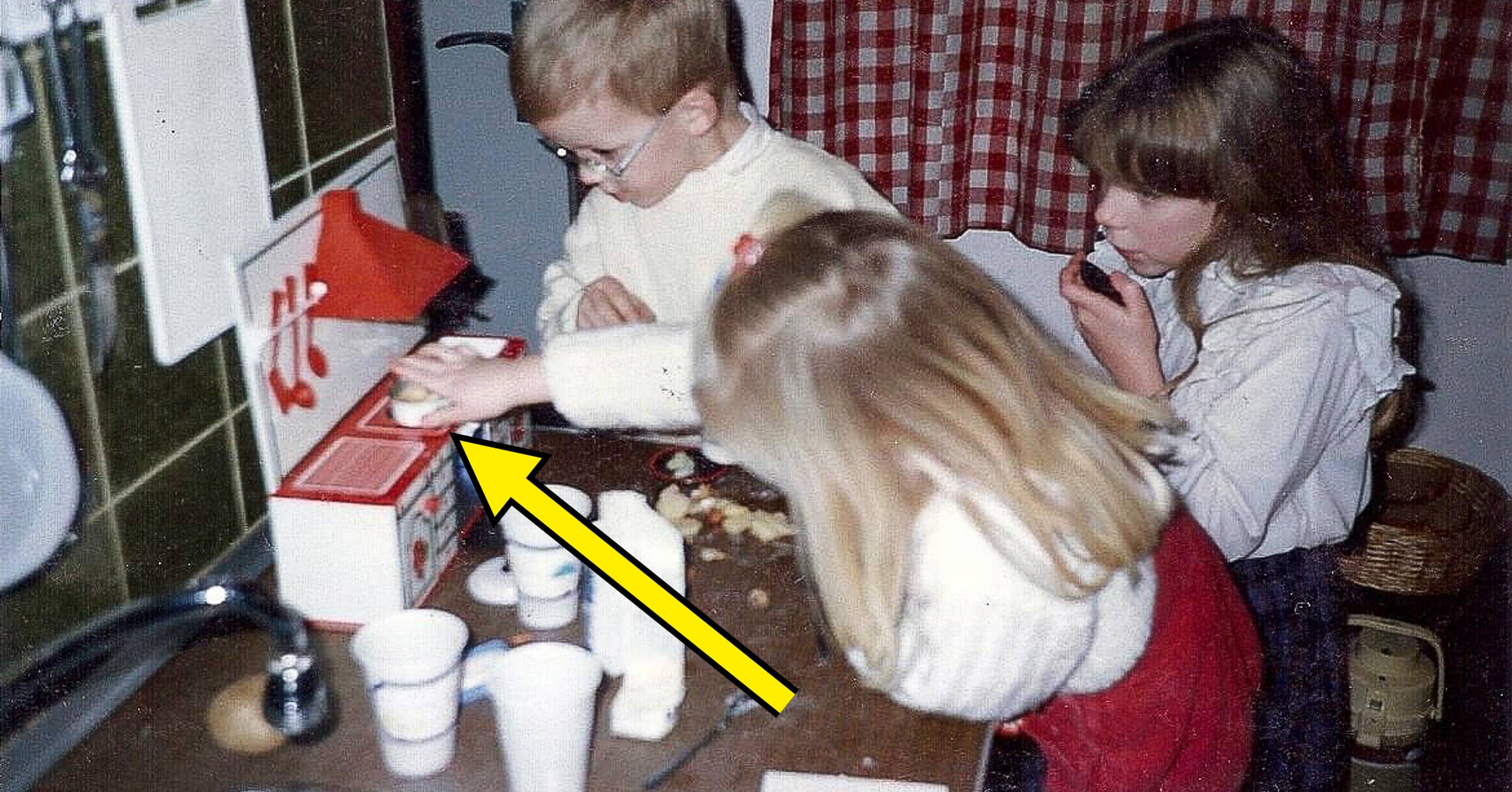 Grown-Ups Are Sharing The "Little Kid" Things They Still Do, And It's Healing My Inner Child