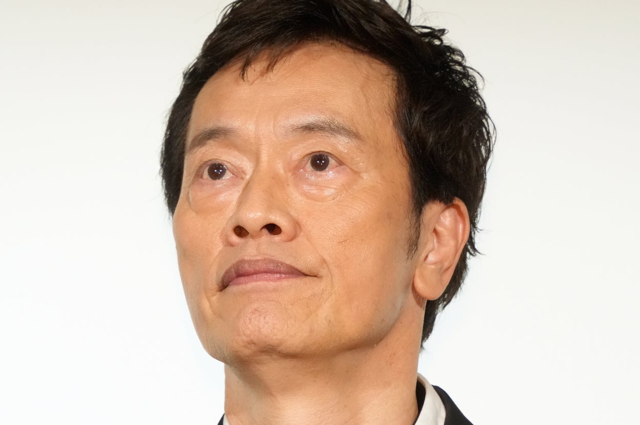 遠藤憲一さん(時事通信フォト)