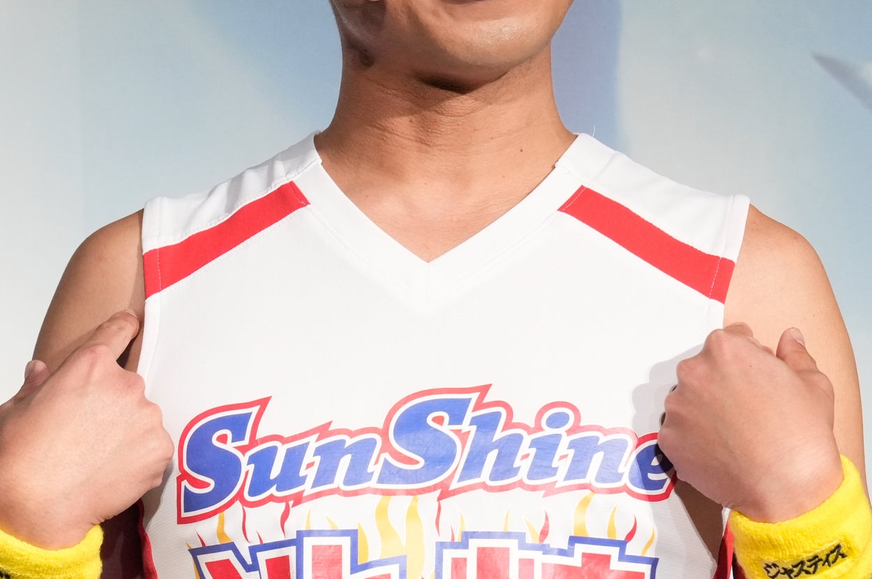 サンシャイン池崎さん（時事通信フォト）