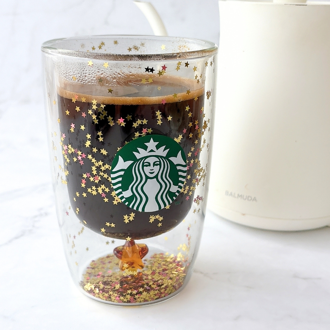待って、スタバの「限定グラス」が鬼カワイイんだけど…！キラキラと