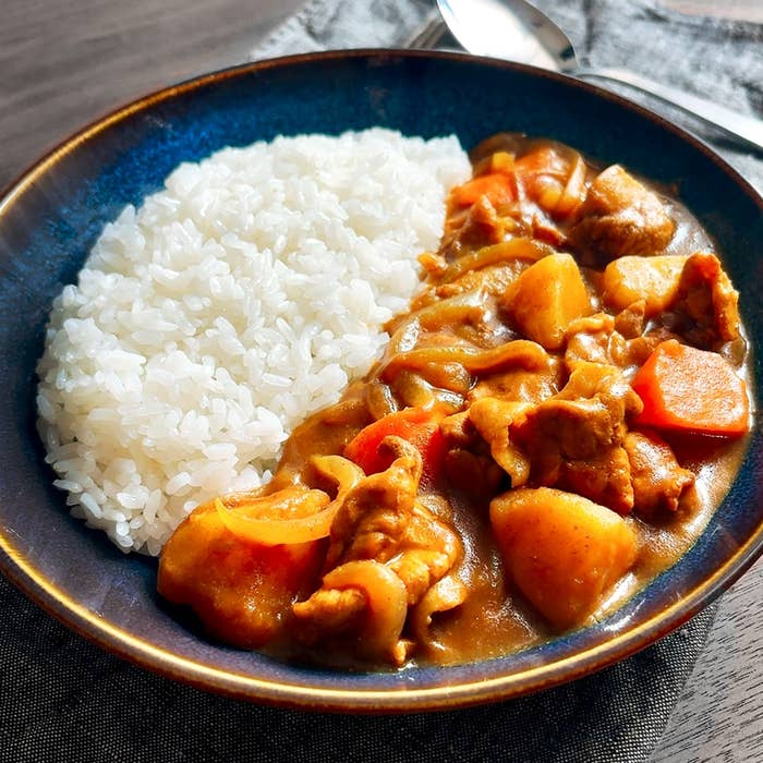 カレー、水で煮込むのはもう終わり！】「一口でハマる」「うちのカレー 
