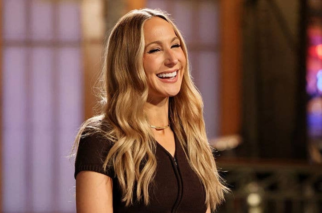 Nikki Glaser Is Receiving Backlash For Her "Disturbing" And "Horrible" Jokes On "Saturday Night Live"