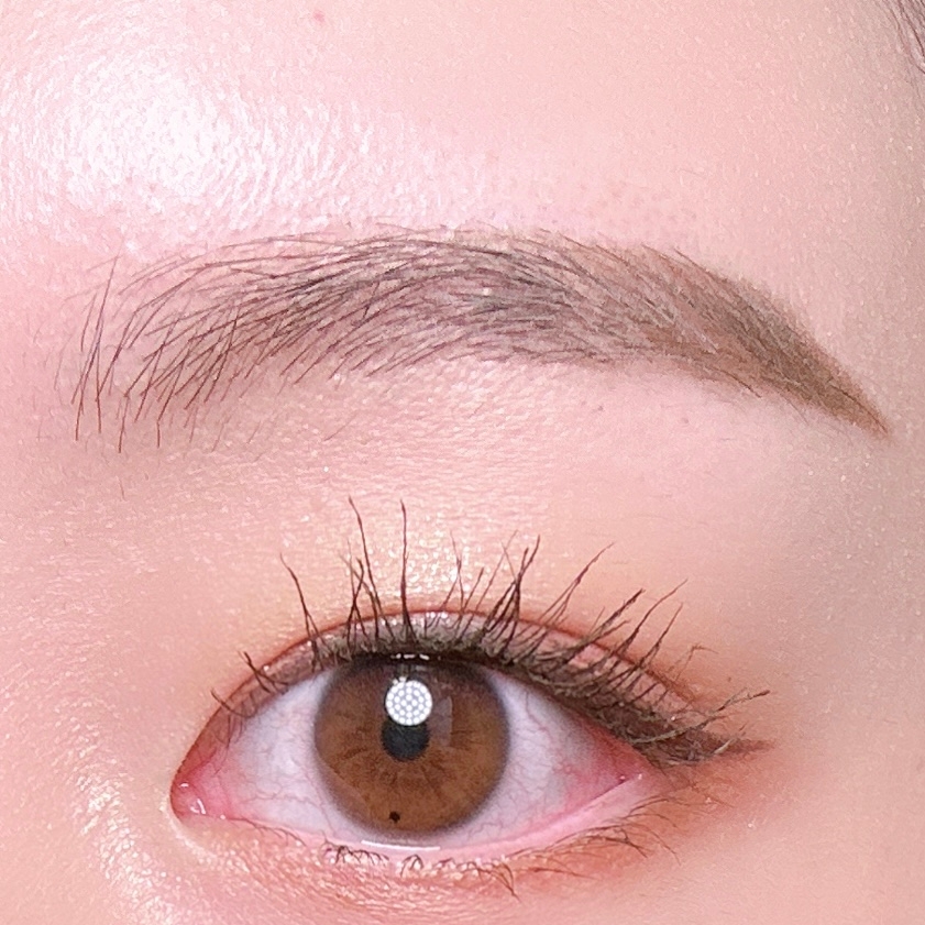 まゆげ 瞼が厚い、重い人の立ち上げデザインは重ね貼り❣️ のリールのモデル