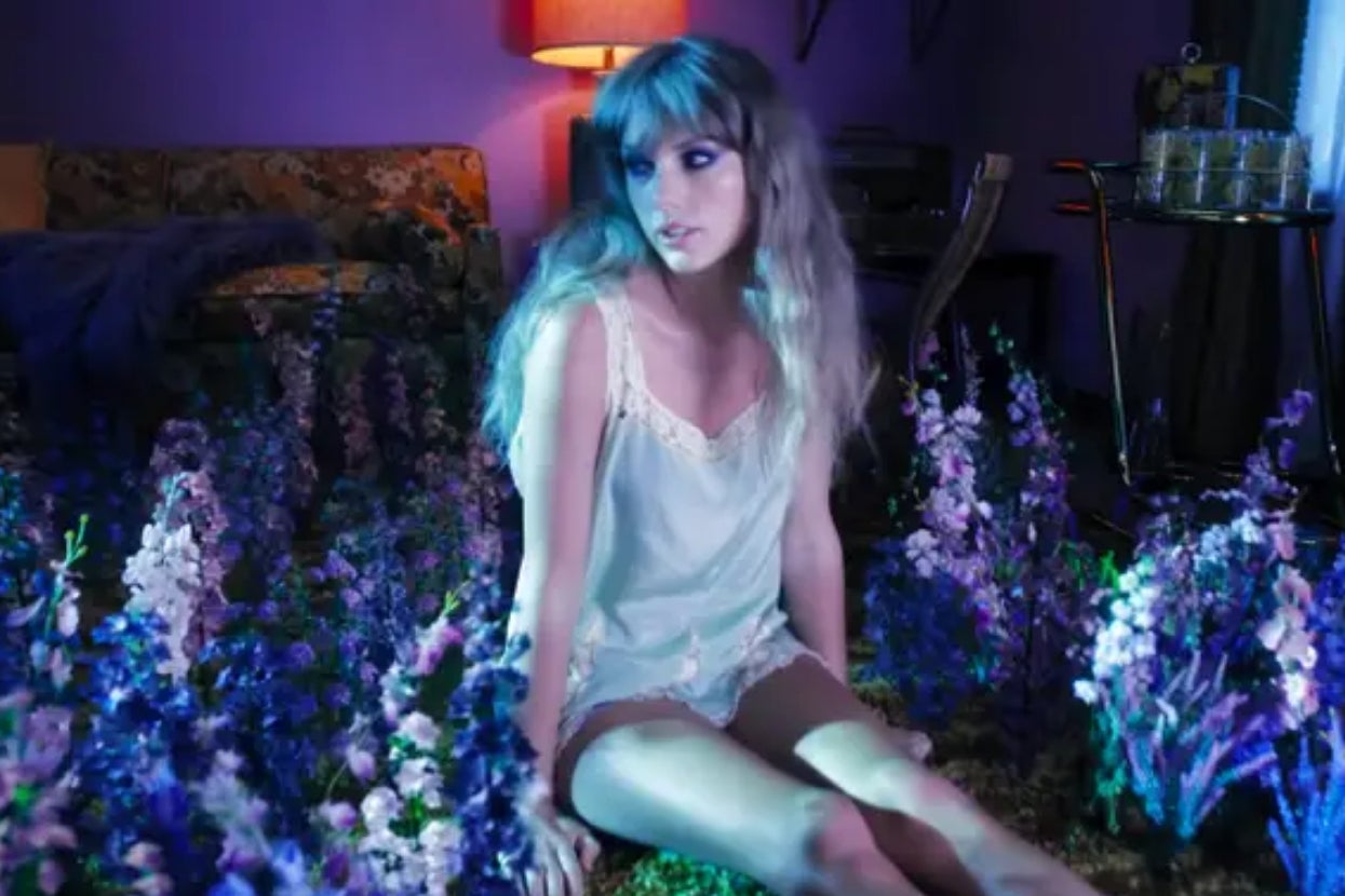 Everyone Is Like A Certain Iconic Flower — Eat A-Z To Find Out Which One You Are