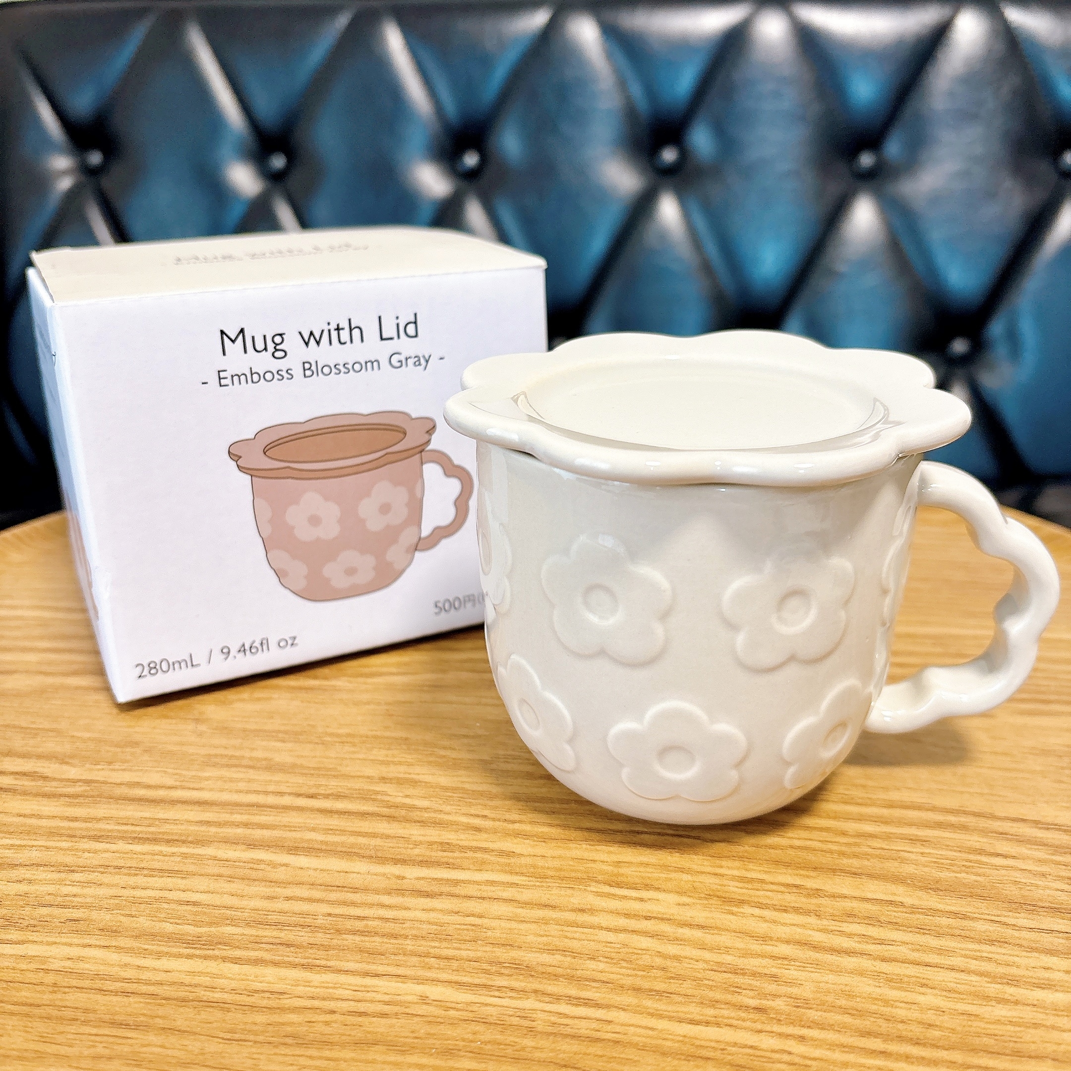 緑の角福色鮮やかな陶器の壺 高さ約32㎝ ー