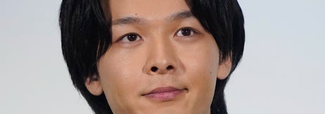 中村倫也さん（時事通信フォト）